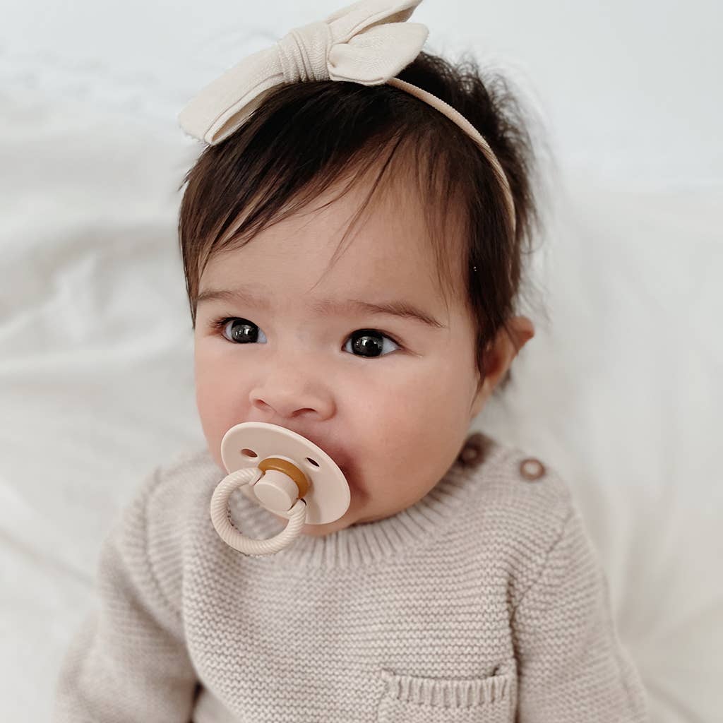 Itzy Soother™ Neutral Natural Rubber Pacifier Sets