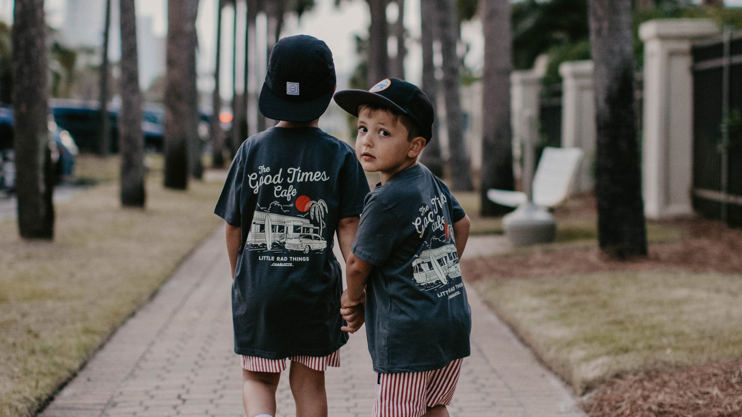 THE GOOD TIMES CAFE TEE - COAL