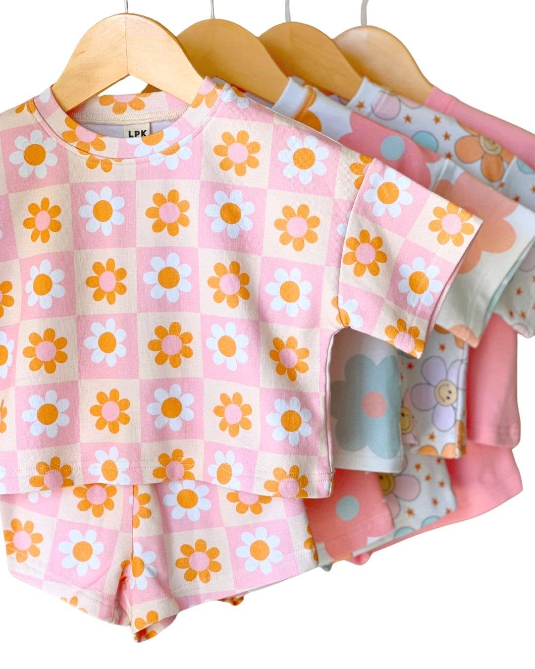 Retro Daisy Shorts Set